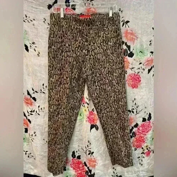Krazy‎ Larry Brown/Black Leopard Print Pull-On Ankle Pants Women's Size 10 - Picture 1 of 6